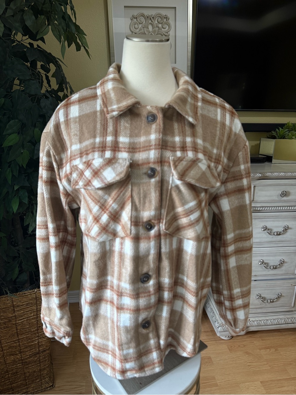 Love Tree Plaid Oversized Shacket Beige Cream Size S NWOT